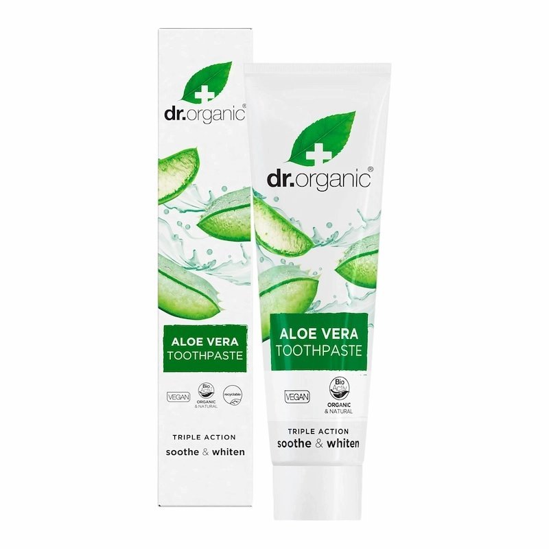 2026/01/1001268946.jpg Dr Organic Dentifrice Blanchissant Triple Action à lAloe Vera Bio – 100 ml Soin Naturel Dents et Gencives – Image 1