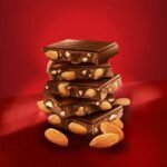 Lindt LES GRANDES Chocolat Noir Amande & Sel Marin 150g – Chocolat Noir aux Amandes – Image 2