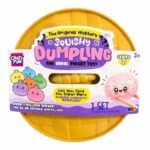 Disponible chez Alghandour Market à Casablanca ━━━━━━━━━━━━━━━━━━━━━━━━━━━━━━━━━━━━━━ SEO Title Squishy Dumpling Series 2 Mystery Set – Jouet Anti-Stress Fidget Toy en Boîte Vapeur | Prix Maroc ━━━━━━━━━━━━━━━━━━━━━━━━━━━━━━━━━━━━━━ Description courte Chez Alghandour Market, découvrez le Squishy Dumpling Series 2 Mystery Set, un jouet antistress viral inspiré des petits raviolis asiatiques, présenté dans une adorable boîte vapeur. Ce coffret mystère réserve une surprise à l’ouverture et propose un jouet à manipuler pour des moments de détente et de divertissement. Une idée cadeau originale pour les amateurs de squishies, de fidget toys et de surprises à collectionner. ━━━━━━━━━━━━━━━━━━━━━━━━━━━━━━━━━━━━━━ Description longue optimisée SEO – Maroc Le Squishy Dumpling Series 2 Mystery Set est un jouet sensoriel au design inspiré des dumplings, ces petits raviolis populaires dans la cuisine asiatique. Présenté dans une boîte vapeur miniature, il associe un emballage original à l’univers amusant des jouets mystères et des accessoires antistress tendance. Le principe du Mystery Set ajoute une touche de surprise : le modèle exact contenu dans la boîte dépend de la série et du conditionnement. Ce jouet peut être pressé et manipulé pour le plaisir, pendant les pauses ou lors des moments de loisirs. Vous recherchez un squishy viral au Maroc, un fidget toy original ou un cadeau surprise à Casablanca ? Le Squishy Dumpling Series 2 est une option amusante pour les collectionneurs et les amateurs de petits gadgets kawaii. ━━━━━━━━━━━━━━━━━━━━━━━━━━━━━━━━━━━━━━ Présentation du produit Le Squishy Dumpling Series 2 Mystery Set est un jouet antistress présenté dans un emballage en forme de boîte vapeur. Son univers inspiré des raviolis asiatiques et son format mystère en font un produit ludique à découvrir et à collectionner. ━━━━━━━━━━━━━━━━━━━━━━━━━━━━━━━━━━━━━━ Description et expérience - Design inspiré des dumplings asiatiques. - Présentation originale en boîte vapeur. - Format Mystery Set avec une surprise à découvrir. - Jouet de type squishy ou fidget toy à manipuler. - Style mignon et tendance, idéal pour les amateurs de gadgets kawaii. - Peut être offert comme petit cadeau original. Le contenu exact, les modèles disponibles et la texture du jouet dépendent de la version commercialisée. ━━━━━━━━━━━━━━━━━━━━━━━━━━━━━━━━━━━━━━ Utilisations - Presser et manipuler le jouet pendant les pauses. - Profiter d’une activité sensorielle ludique. - Découvrir un modèle surprise de la série. - Compléter une collection de jouets kawaii et de fidget toys. - Offrir un cadeau original à l’occasion d’un anniversaire ou d’une fête. ━━━━━━━━━━━━━━━━━━━━━━━━━━━━━━━━━━━━━━ Mode d’utilisation Ouvrez la boîte et découvrez le jouet inclus, puis manipulez-le doucement avec les mains. Évitez de le couper, de le percer ou de l’exposer à une chaleur excessive. Respectez les instructions d’utilisation et d’entretien indiquées sur l’emballage. ━━━━━━━━━━━━━━━━━━━━━━━━━━━━━━━━━━━━━━ Pour qui ? Ce jouet peut plaire aux amateurs de squishies, aux collectionneurs de miniatures et aux personnes qui aiment les surprises et les accessoires kawaii. Pour les enfants, vérifiez l’âge recommandé et les avertissements de sécurité du fabricant avant utilisation. ━━━━━━━━━━━━━━━━━━━━━━━━━━━━━━━━━━━━━━ Format et conditionnement - Nom : Squishy Dumpling Series 2 Mystery Set. - Type : jouet antistress et fidget toy. - Présentation : boîte vapeur miniature. - Concept : coffret mystère. - Série : Series 2. Le nombre de jouets inclus, les variantes disponibles et les dimensions exactes sont à confirmer sur le conditionnement du modèle proposé. ━━━━━━━━━━━━━━━━━━━━━━━━━━━━━━━━━━━━━━ Composition et précautions La matière exacte et le contenu précis du coffret n’étant pas confirmés, consultez l’emballage pour vérifier la composition, l’âge recommandé et les consignes de sécurité. Ce produit est un jouet et non un aliment. Ne pas avaler. Surveillez les jeunes enfants et tenez le produit éloigné de toute source de chaleur. ━━━━━━━━━━━━━━━━━━━━━━━━━━━━━━━━━━━━━━ Points forts - Jouet antistress au design dumpling. - Boîte vapeur originale et décorative. - Concept mystère avec effet de surprise. - Univers kawaii apprécié des collectionneurs. - Accessoire ludique à manipuler. - Idée cadeau originale pour les amateurs de fidget toys. ━━━━━━━━━━━━━━━━━━━━━━━━━━━━━━━━━━━━━━ FAQ – Questions fréquentes Que contient le Squishy Dumpling Series 2 Mystery Set ? Il s’agit d’un coffret mystère contenant un jouet de la série. Le modèle exact dépend du conditionnement. Le jouet est-il comestible ? Non, c’est un jouet inspiré des dumplings, et non un véritable aliment. Pourquoi parle-t-on de Mystery Set ? Le concept mystère permet de découvrir le modèle inclus à l’ouverture de la boîte, selon la version commercialisée. À quoi sert ce fidget toy ? Il est destiné à être manipulé et pressé pour le plaisir sensoriel et les moments de détente. Où acheter le Squishy Dumpling Series 2 au Maroc ? Vous pouvez rechercher ce jouet chez Alghandour Market à Casablanca, selon la disponibilité du produit. ━━━━━━━━━━━━━━━━━━━━━━━━━━━━━━━━━━━━━━ Description en arabe اكتشفوا Squishy Dumpling Series 2 Mystery Set، لعبة مسلية مضادة للتوتر مستوحاة من شكل الدامبلينغ، وهي قطع تشبه الفطائر الآسيوية الصغيرة، وتأتي داخل علبة تشبه سلة طهي بالبخار. يتميز هذا المنتج بفكرة الصندوق المفاجئ، حيث يمكن اكتشاف النموذج الموجود بداخله عند فتح العبوة، حسب الإصدار المتوفر. مناسبة لمحبي ألعاب السكويشي والألعاب اللطيفة والإكسسوارات القابلة للجمع. تنبيه: المنتج لعبة وليس طعامًا صالحًا للأكل. ━━━━━━━━━━━━━━━━━━━━━━━━━━━━━━━━━━━━━━ English Description Squishy Dumpling Series 2 Mystery Set is a fun fidget toy inspired by Asian dumplings and presented in a miniature steamer-style box. Its mystery-box concept adds an element of surprise when opening the package. Designed for playful handling and sensory enjoyment, it makes a cute gift for fans of squishy toys, kawaii collectibles, and novelty gadgets. This is a toy, not food. ━━━━━━━━━━━━━━━━━━━━━━━━━━━━━━━━━━━━━━ 中文产品描述 Squishy Dumpling Series 2 Mystery Set 是一款以亚洲饺子为灵感的趣味解压玩具，采用迷你蒸笼造型包装。神秘盒设计带来开箱惊喜，具体款式取决于包装内的随机款式。适合喜欢解压玩具、可爱风格收藏品和新奇小礼物的人。请注意：这是一款玩具，并非食品。 ━━━━━━━━━━━━━━━━━━━━━━━━━━━━━━━━━━━━━━ Mots-clés SEO – Maroc Squishy Dumpling Series 2 Maroc, jouet antistress Maroc, squishy dumpling, fidget toy Maroc, mystery set jouet, jouet boîte vapeur, jouet kawaii, squishy viral, jouet surprise à collectionner, gadget antistress Casablanca, idée cadeau originale, acheter squishy au Maroc, Prix Squishy Dumpling Maroc. ━━━━━━━━━━━━━━━━━━━━━━━━━━━━━━━━━━━━━━ Disponible chez Alghandour Market à Casablanca